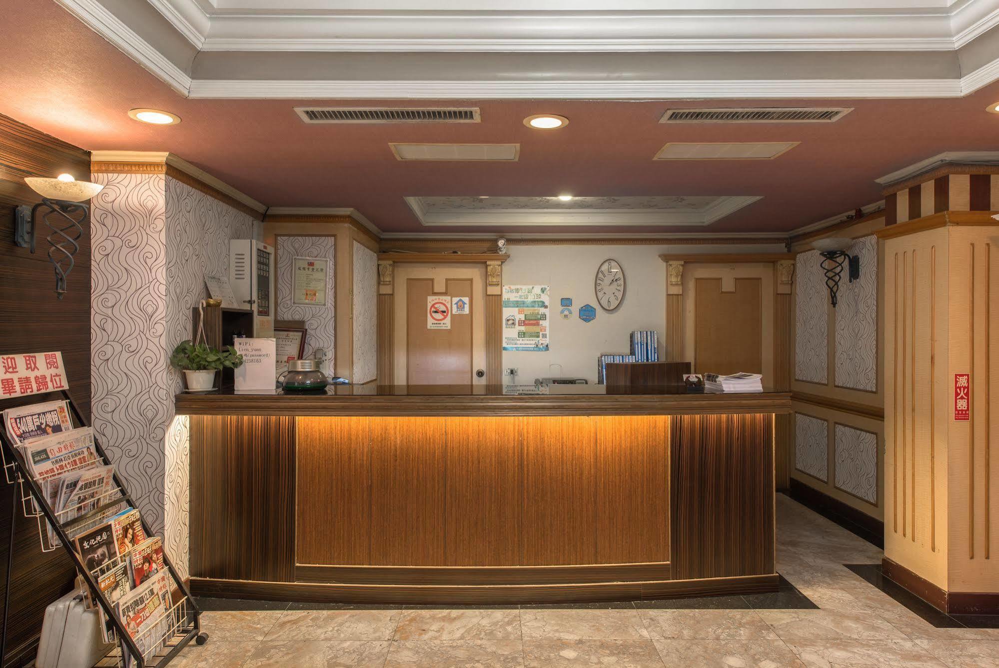 Lotus Yuan Business Hotel Zhongli Exterior photo