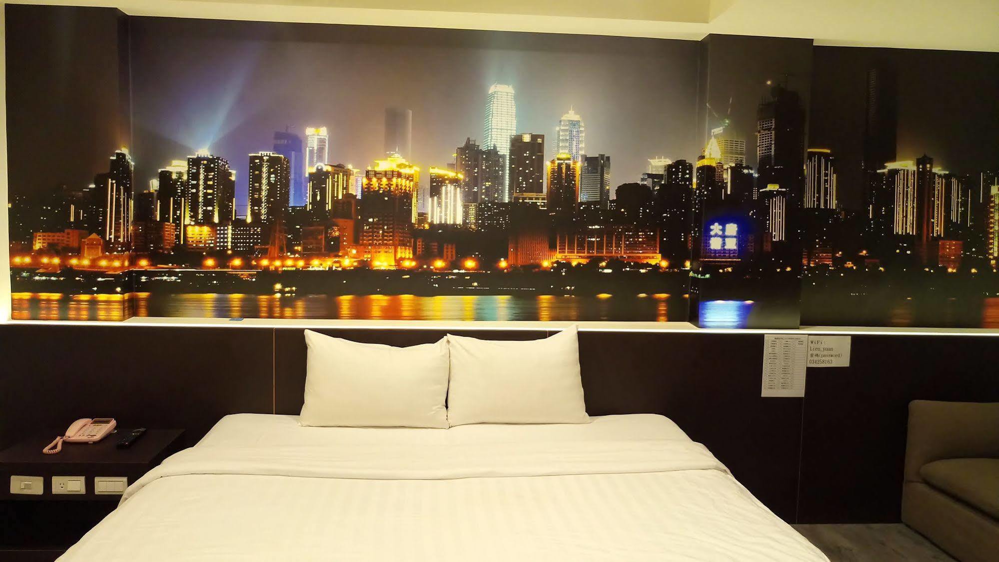 Lotus Yuan Business Hotel Zhongli Exterior photo